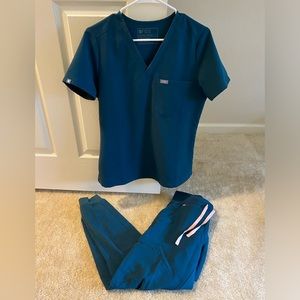 Caribbean Blue Matching Figs Scrub Set